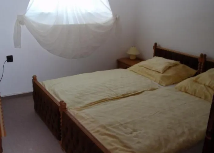 Mit Terrasse- Grill Und Garten By Interhome דירה